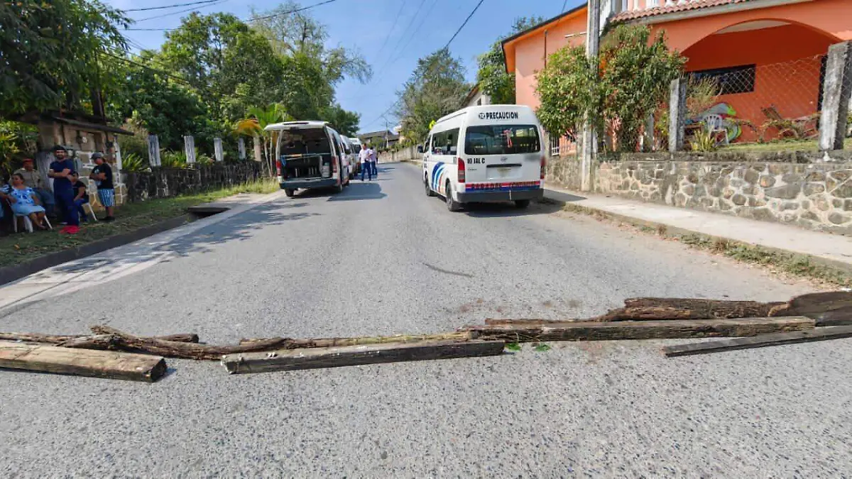 DENUNCIAN DELEGADOS 1